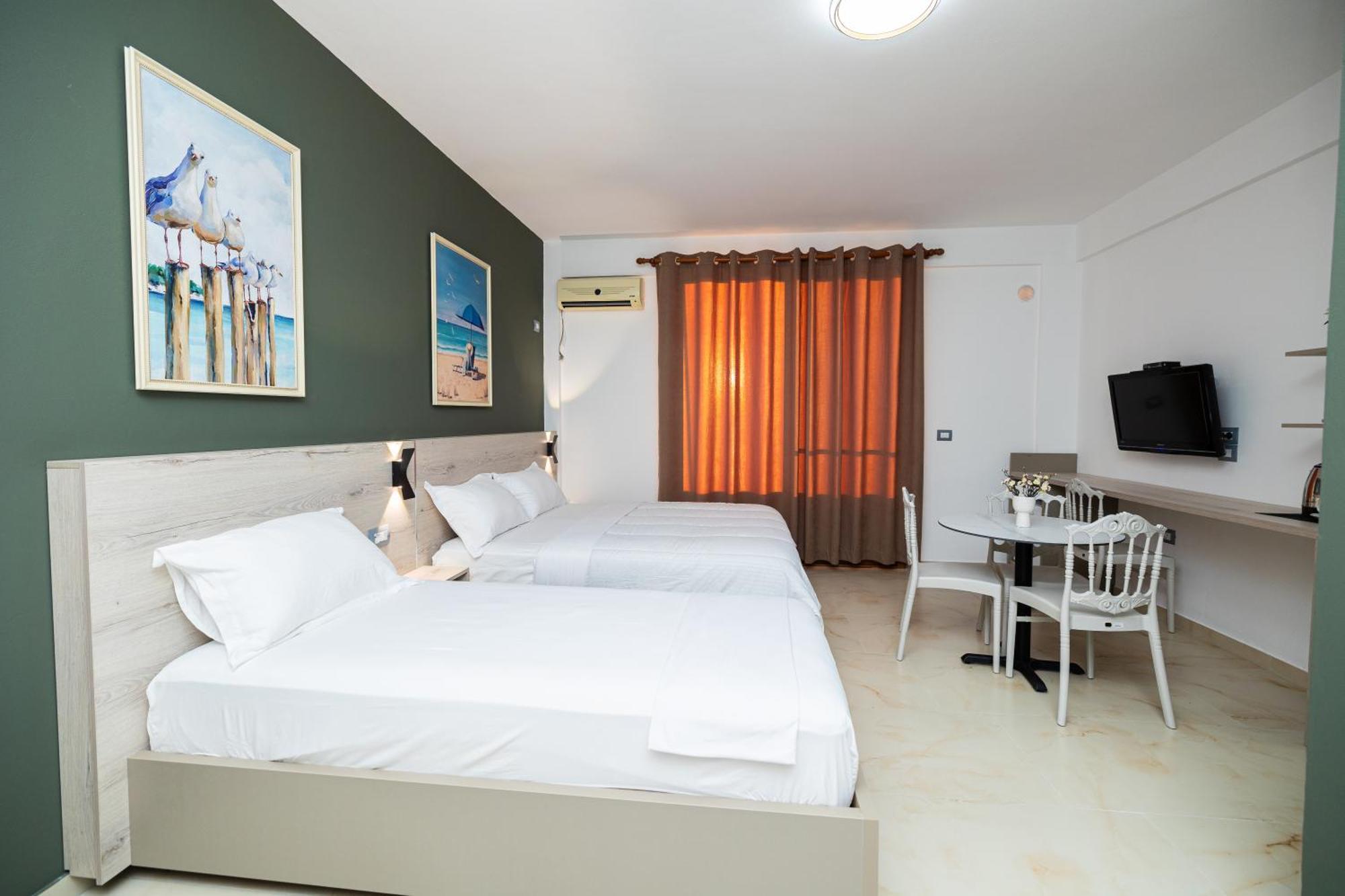 Hotel Idi Влёра Экстерьер фото